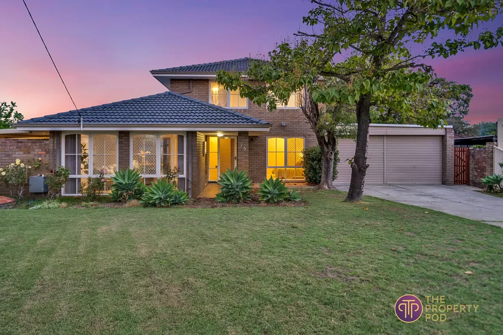 Huntingdale 4ห้องนอน HOME OPEN THIS SATURDAY 10.45-11.15 AND SUNDAY 1.15 - 1.45