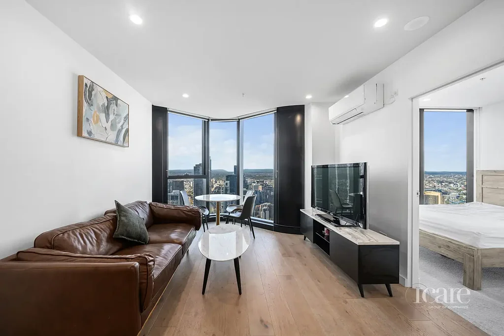 Amazing High Rise Apartment in City Centre