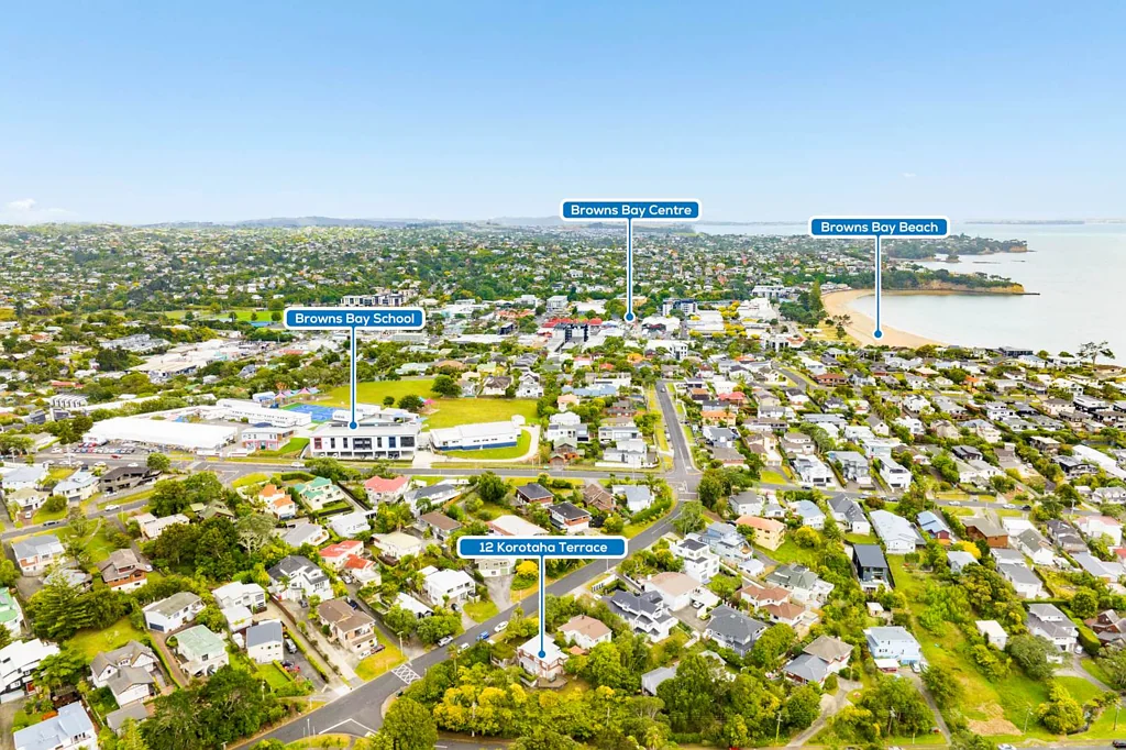 12 Korotaha Terrace, Rothesay Bay, North Shore City, Auckland