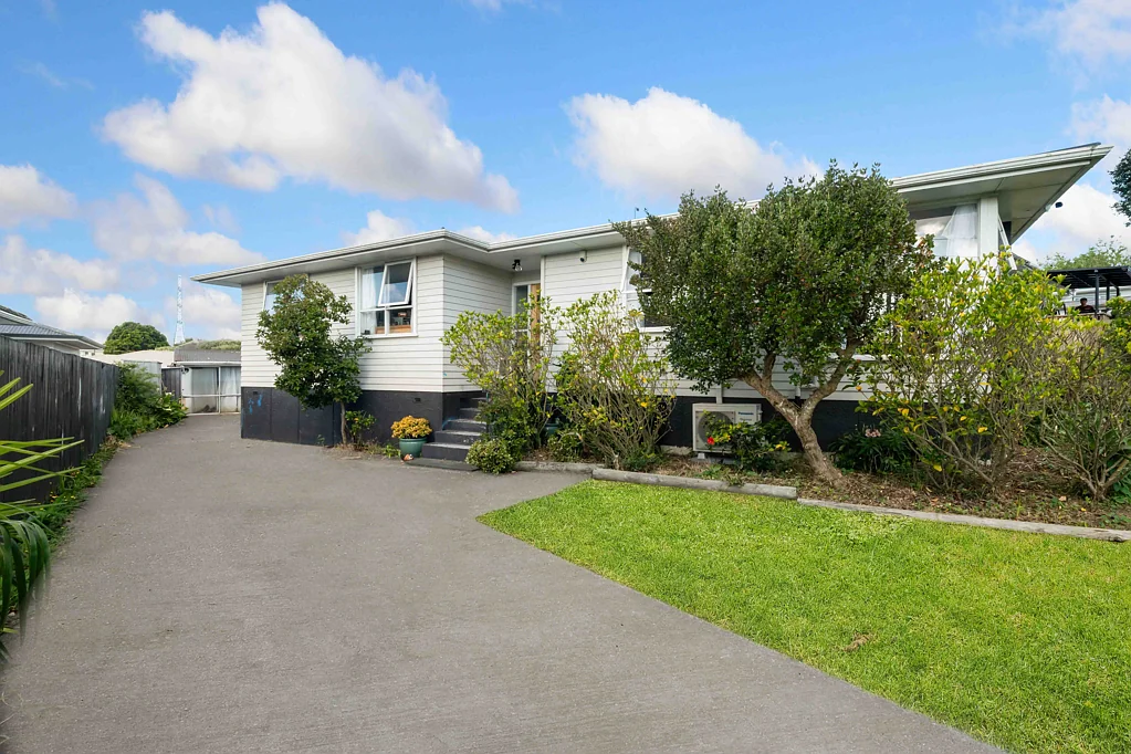 26 Sandbrook Avenue, Otara, Manukau City, Auckland
