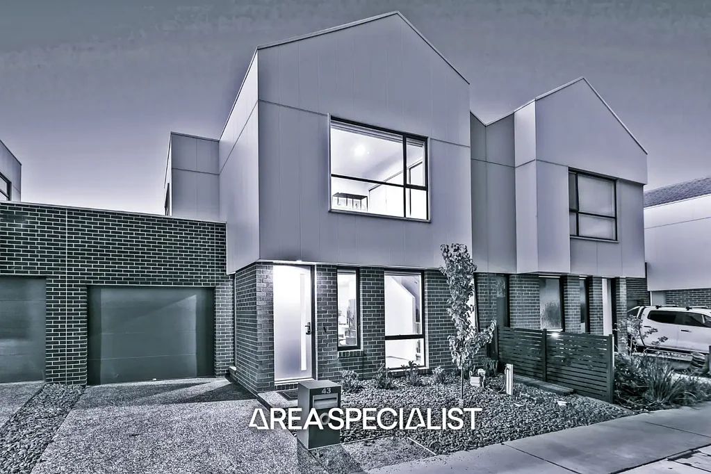 43 Quarter Circuit, Springvale, VIC 3171
