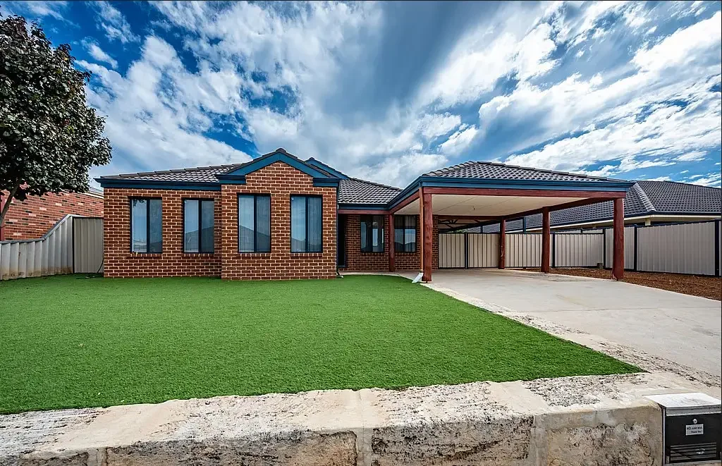 24 Winnetta Ridge, Wandina, WA 6530