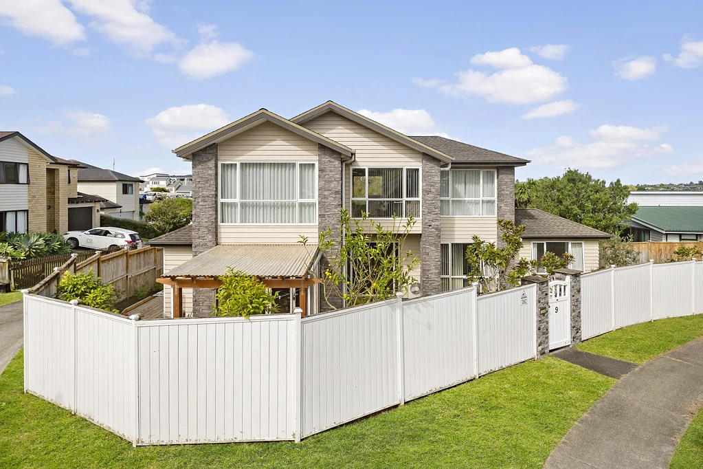 Northcross 5房  Warm Family Living with Granny Potential