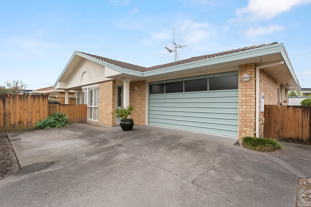 21 Sandhurst Drive, Papamoa Beach, Tauranga, Bay of Plenty
