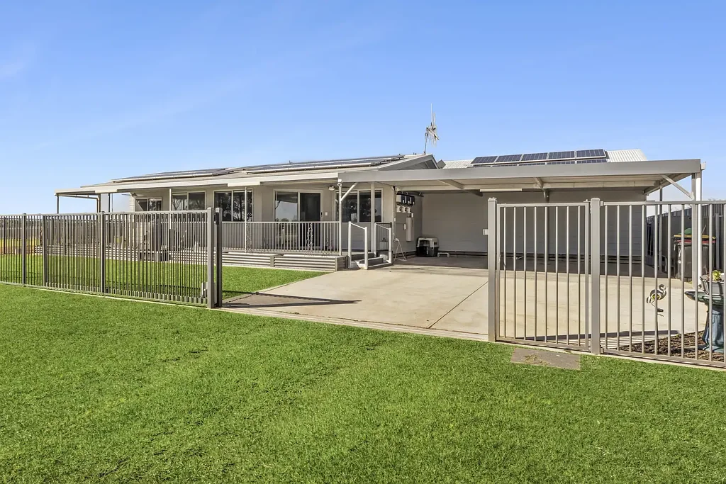 Renmark 4房  Space, Comfort and Riverland Charm
