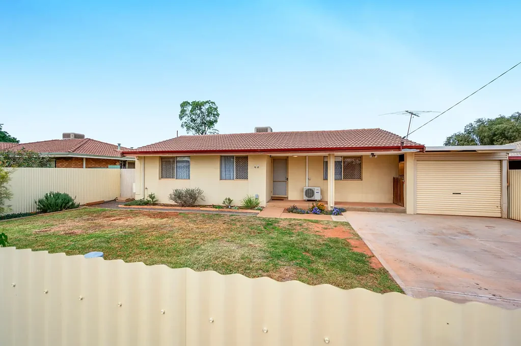 42 Boomerang Crescent, South Kalgoorlie, WA 6430