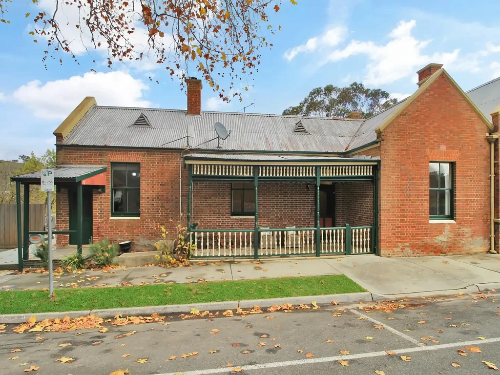 Omeo 3 Slaapkamer HISTORIC ELEGANCE IN THE HEART OF OMEO