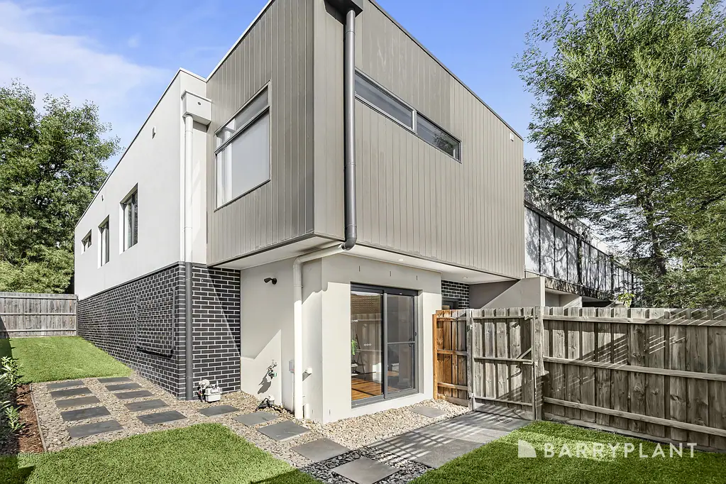 5 Ventral Walk, Mooroolbark, VIC 3138
