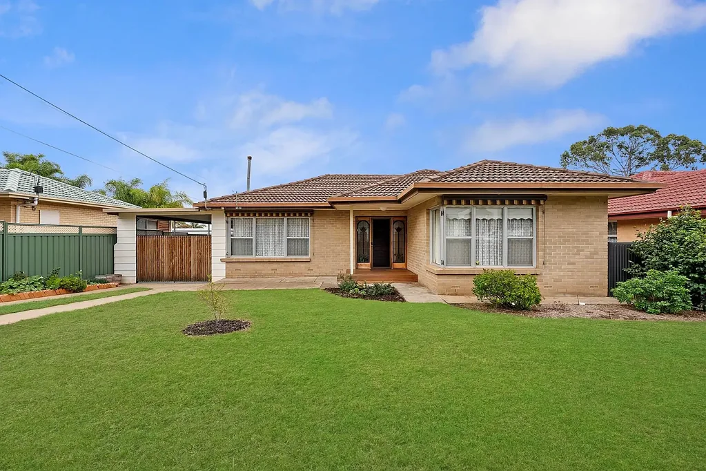 Ridgehaven 3ห้องนอน Spacious Family Home on a Generous Block with Wide Frontage