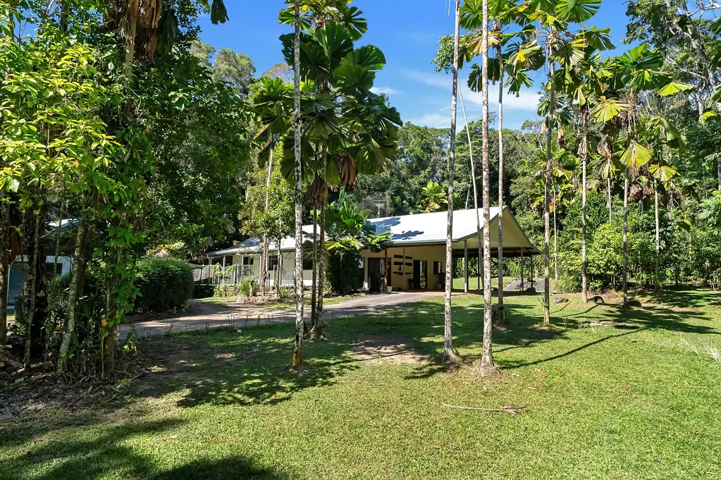 Kuranda 6 Bedroom BIG FAMILY? BIG PLANS? BIG VALUE.