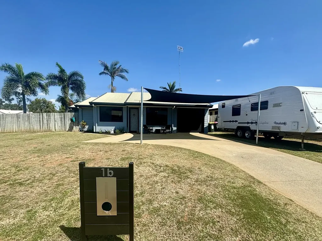 Moranbah 3Phòng ngủ WELL MAINTAINED HOME WITH SECURE GOVERNMENT TENANTS IN PLACE