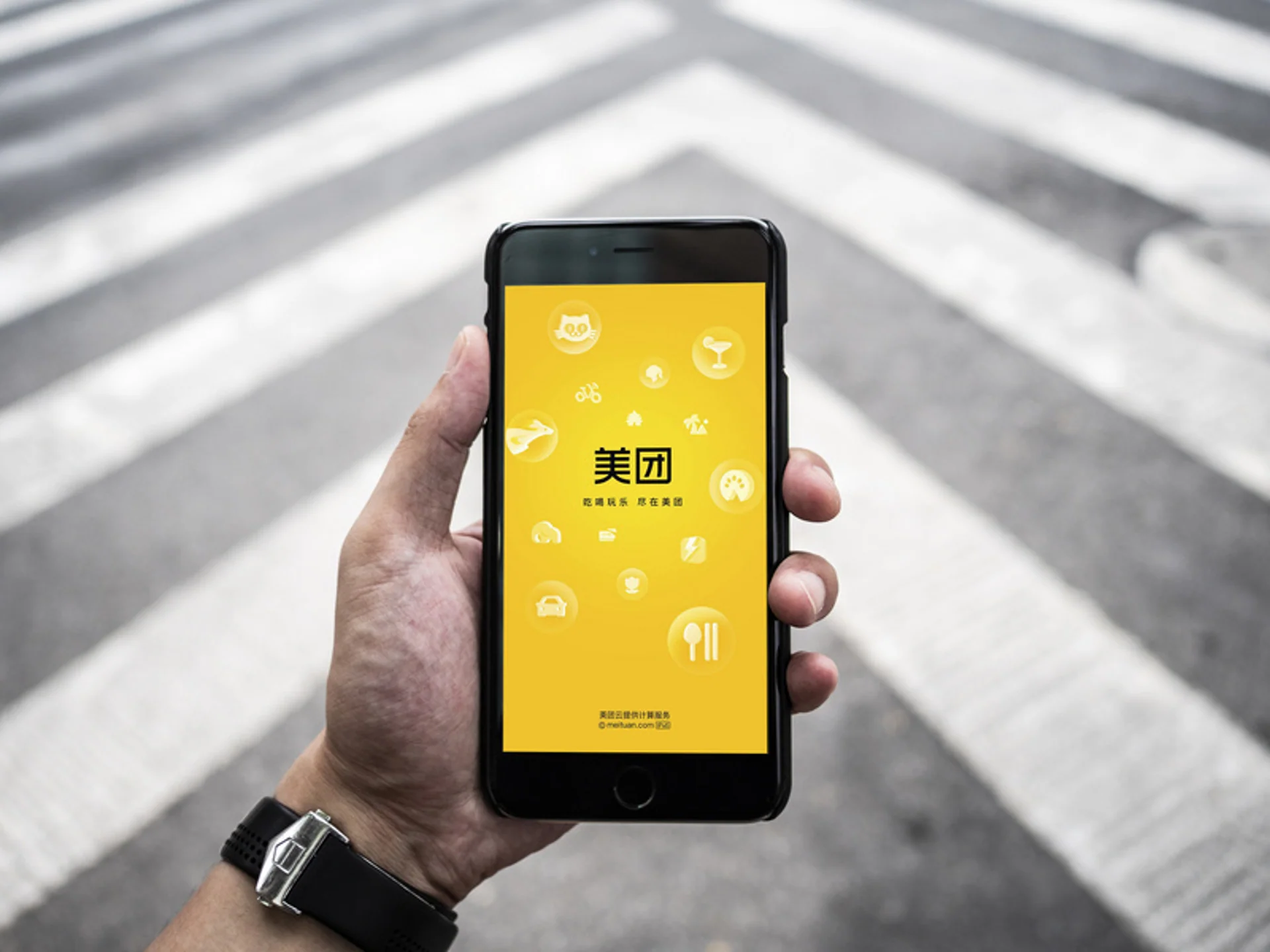 氪星晚报|比特大陆解除詹克团一切职务;三大运营商出炉5G套餐标准;美团App上线小程序