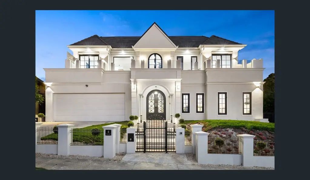 Mount Waverley 5Kwarto Brand New  Luxury Metres from Mount Waverley Secondary College