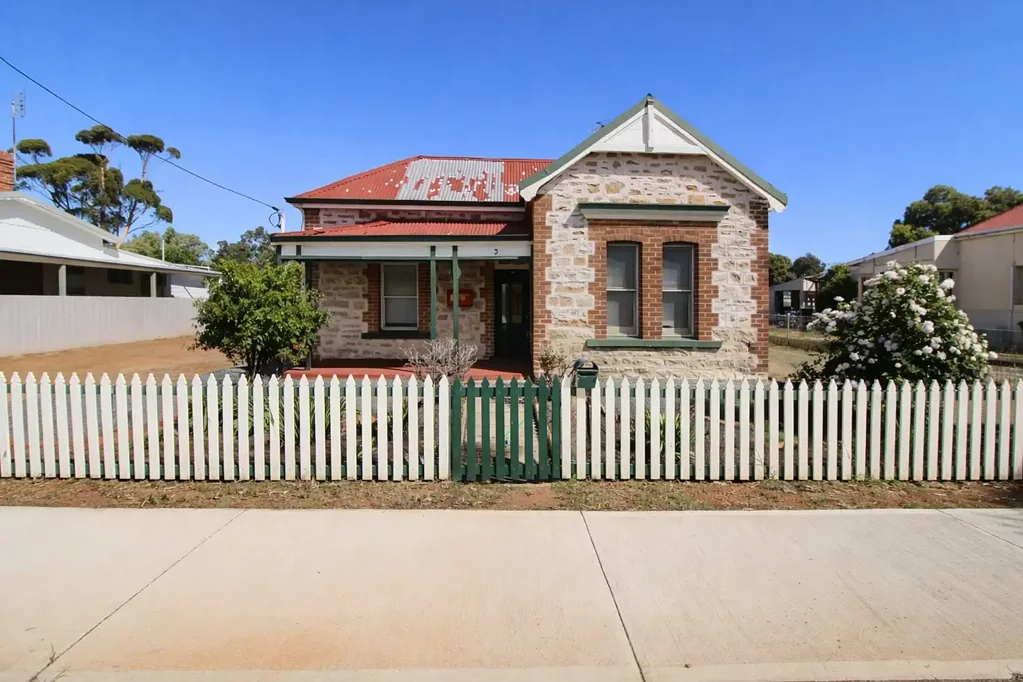 Wagin 4房  A Timeless Country Retreat with Space, Charm & Endless Potential