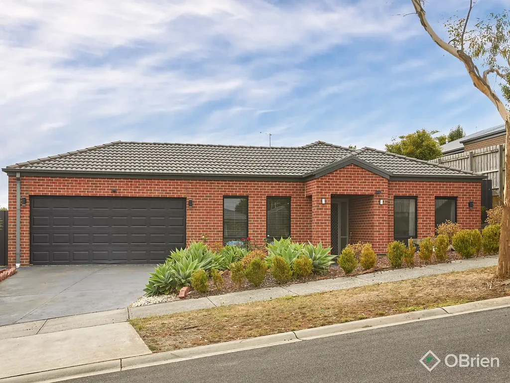 27 Skipton Street, Drouin, VIC 3818
