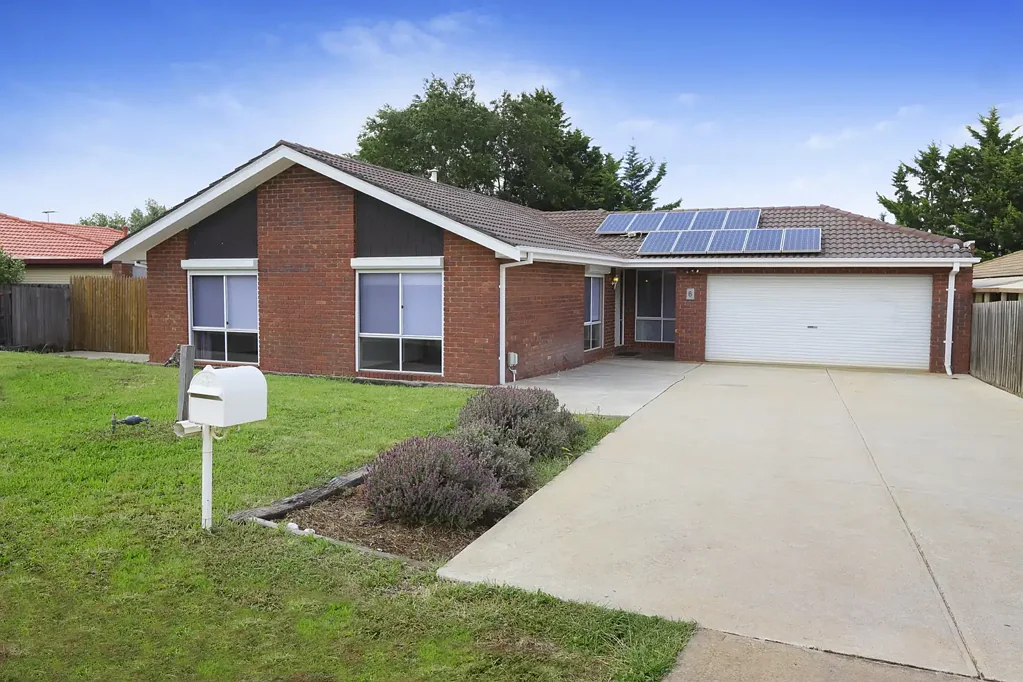 Feature Packed Family Home in Court Locale