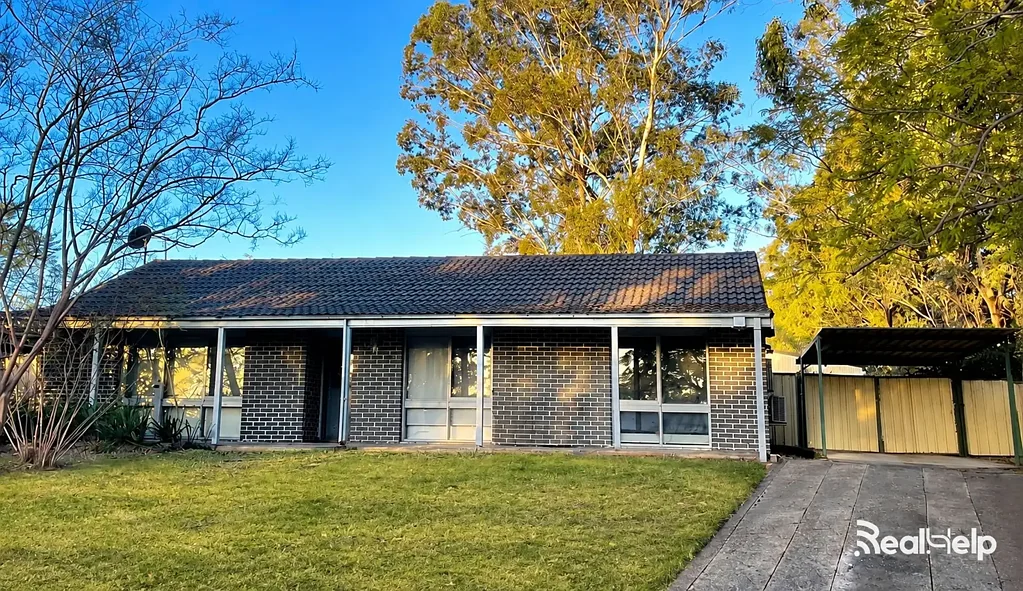 Comfortable Family Living in a Convenient Cranebrook Location