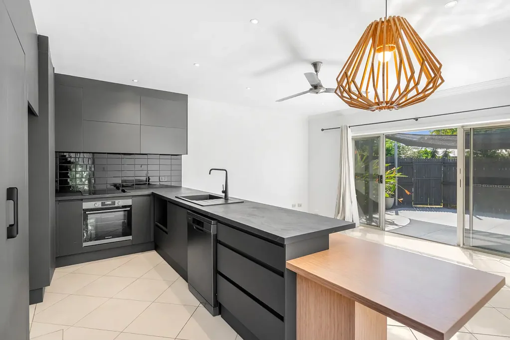 18/184-190 Gatton Street, Manunda, QLD 4870