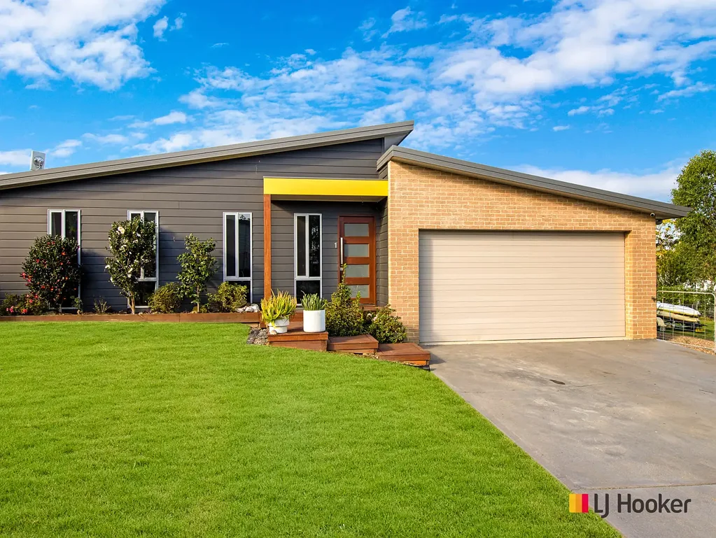 1 Apple Berry Place, North Batemans Bay, NSW 2536