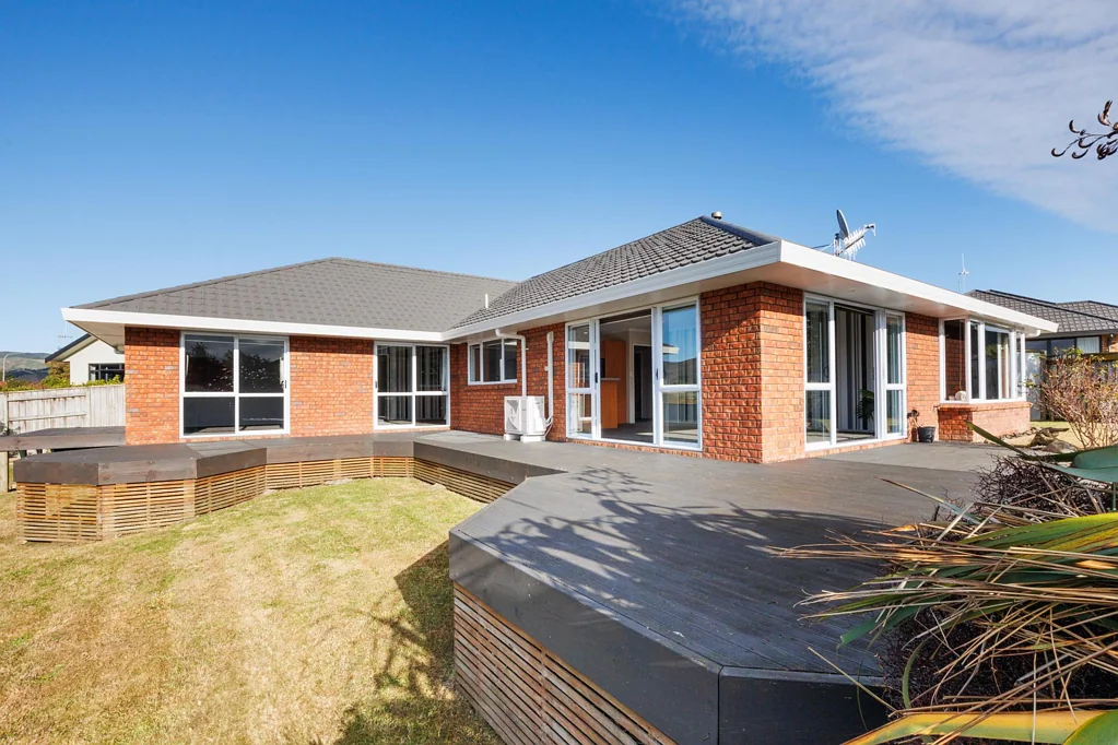 20 Johnstone Drive, Fitzherbert, Palmerston North City, Manawatu-Wanganui