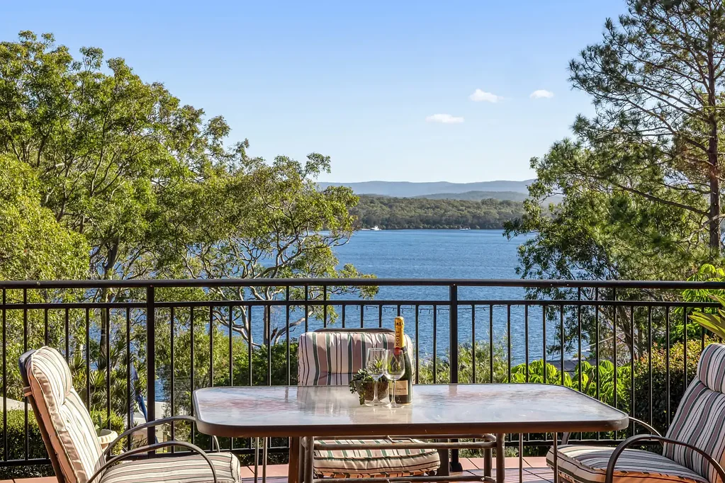 142 Coal Point Road, Coal Point, NSW 2283