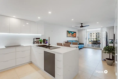 客厅 - 510/81 Sutton Street, Redcliffe, QLD 4020