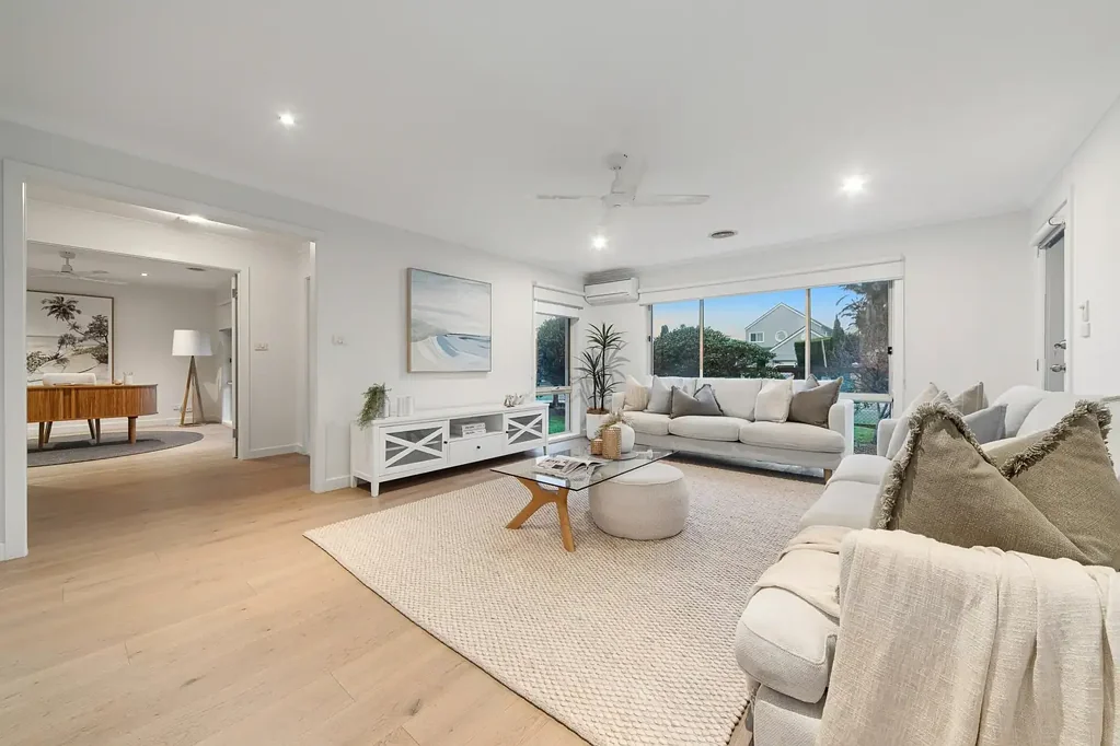 Mornington 3 Slaapkamer A 200-METRE STROLL TO THE BEACH!