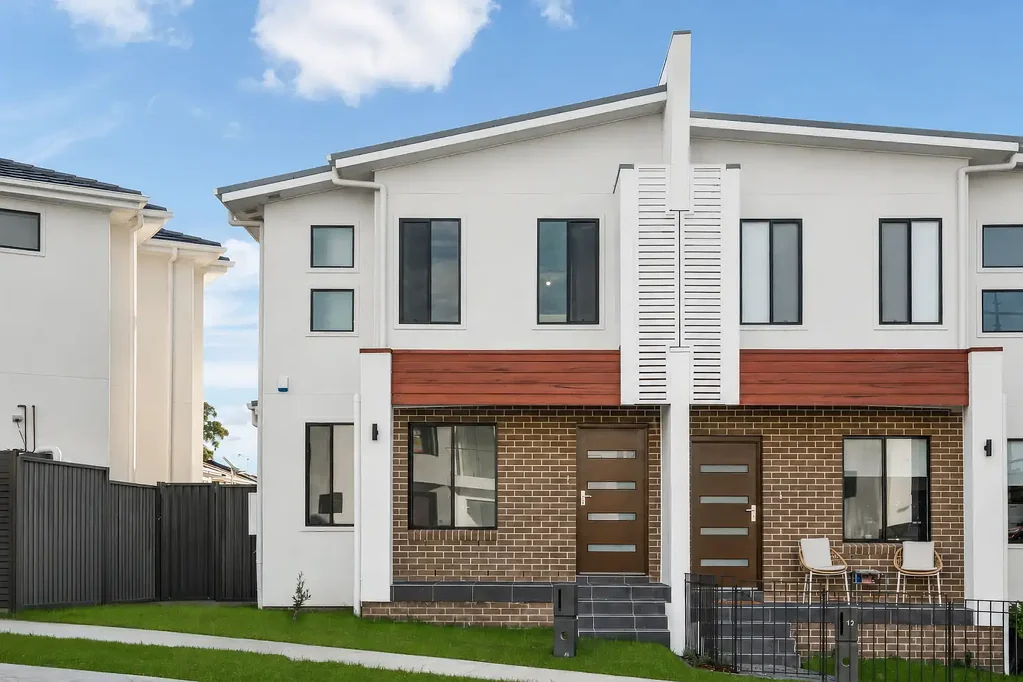 Box Hill 4ห้องนอน Brand New Torrens Title Home with Three Ensuite Bedrooms - Ready to move in..!