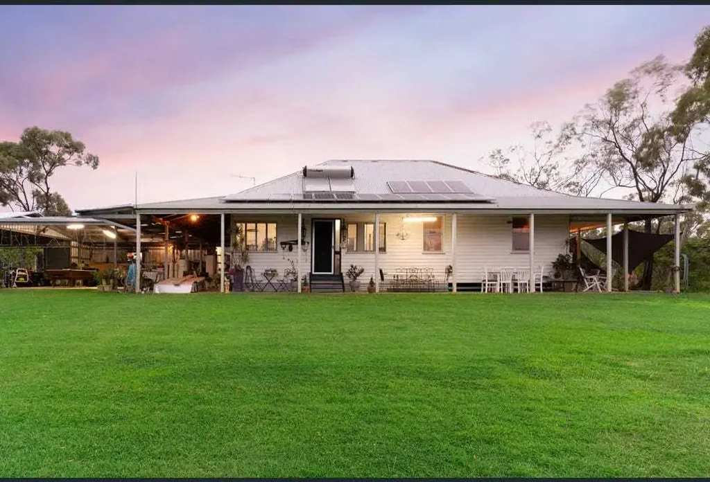 527 Harding Road, Alton Downs, QLD 4702