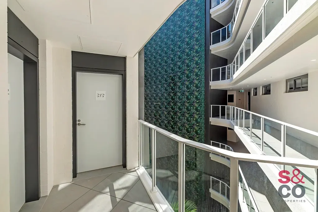 Beautiful Modern Living!