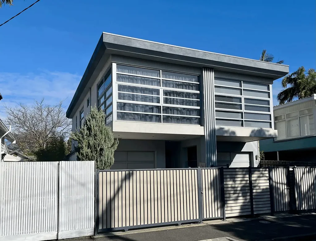 St Kilda 3ห้องนอน Contemporary design in quiet St Kilda pocket