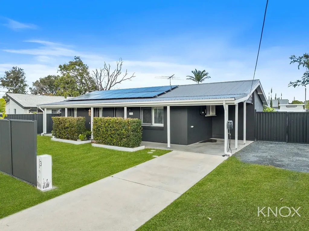 Mount Warren Park 3कमरा Fully Renovated, Move-In Ready & Packed with Potential!