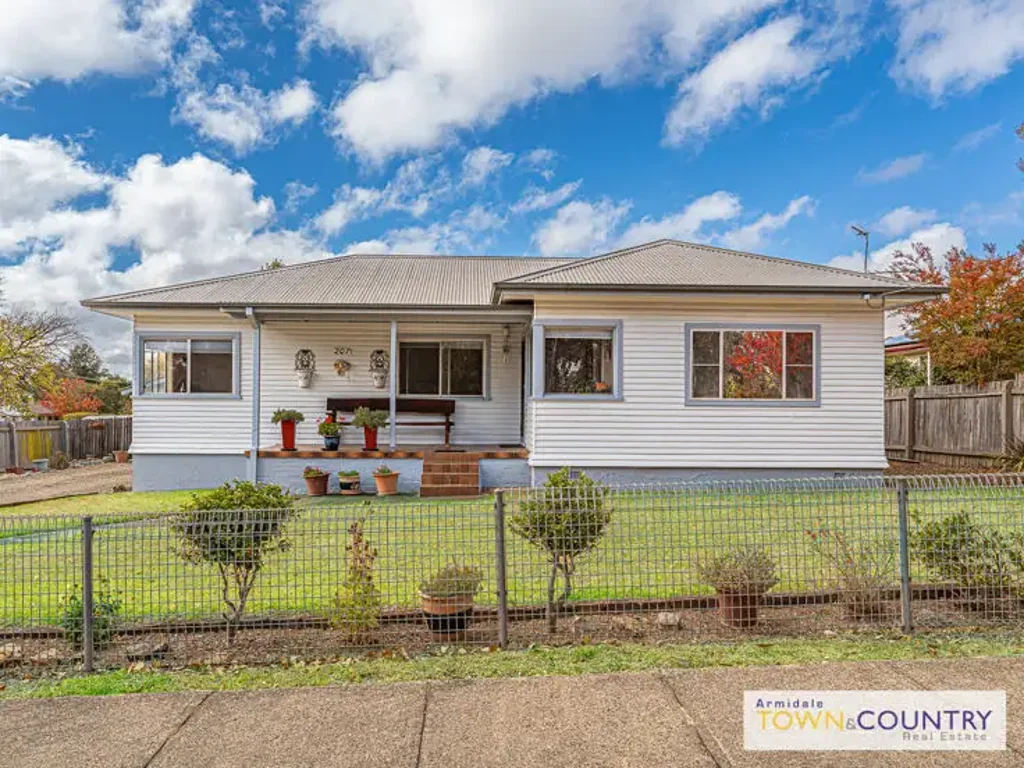 207 Kennedy Street, Armidale, NSW 2350