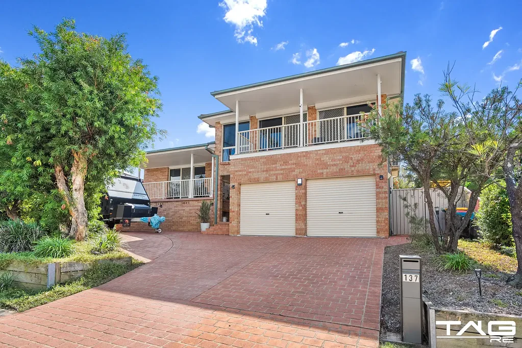 Wentworthville 5Phòng ngủ LUXURY & SPACE COMBINED