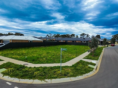 Seymour  Prime 708m² Corner Block – Titled and Ready to Build!