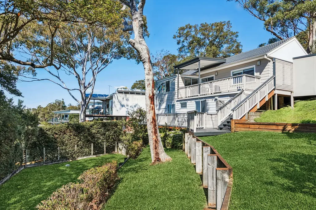 North Narrabeen 5Kwarto Relaxed Coastal Living with Lagoon, Beach and Ocean Views