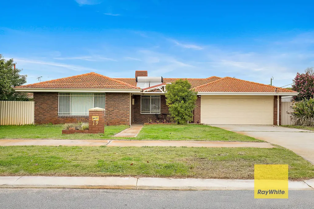 Thornlie 4房  Space, comfort and future potential on 683sqm