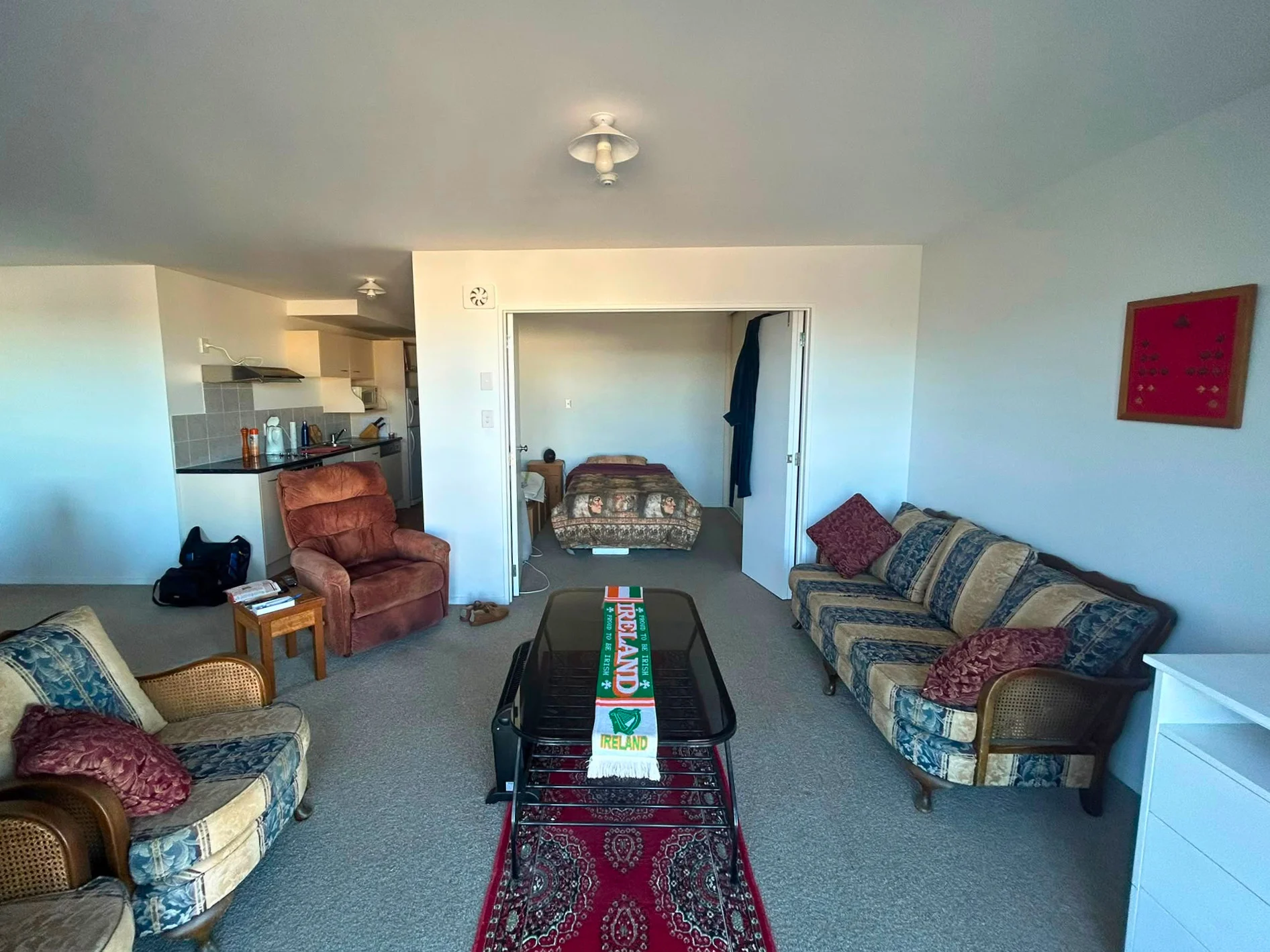 Unfurnished apartment in the gated Mountain View Apartments