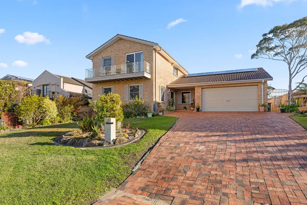 24 Wilbung Road, Illawong, NSW 2234