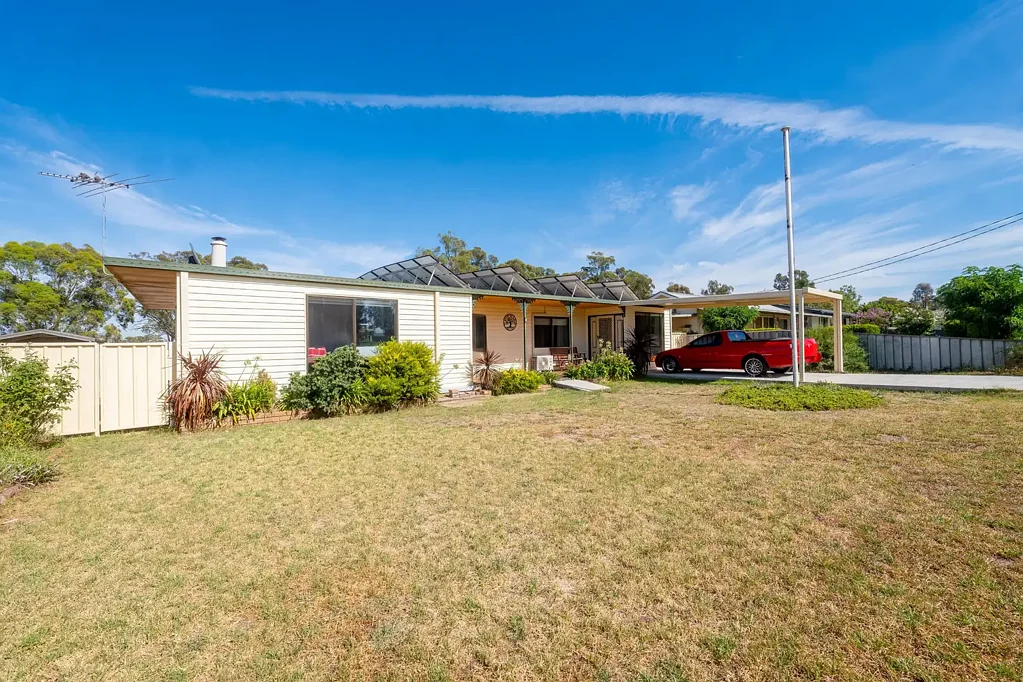 8 Mansfield Road, Temora, NSW 2666