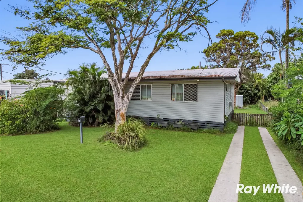 8 Jarrah Crescent, Logan Central, QLD 4114
