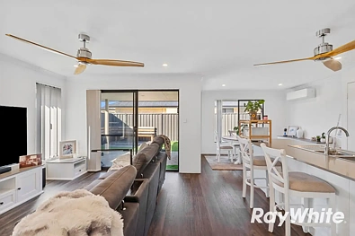 25 Mazeppa Drive, Dudley Park, WA 6210, 3房, 2浴, House