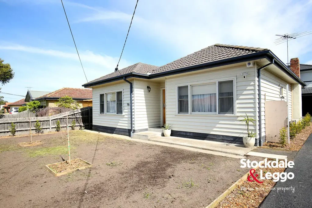 Low Maintenance Street Frontage Home