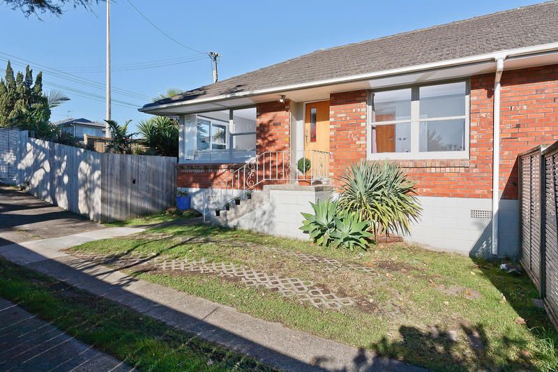 1/195 Lake Road, Belmont, Auckland - North Shore, 2 રૂમ, 1 બાથરૂમ