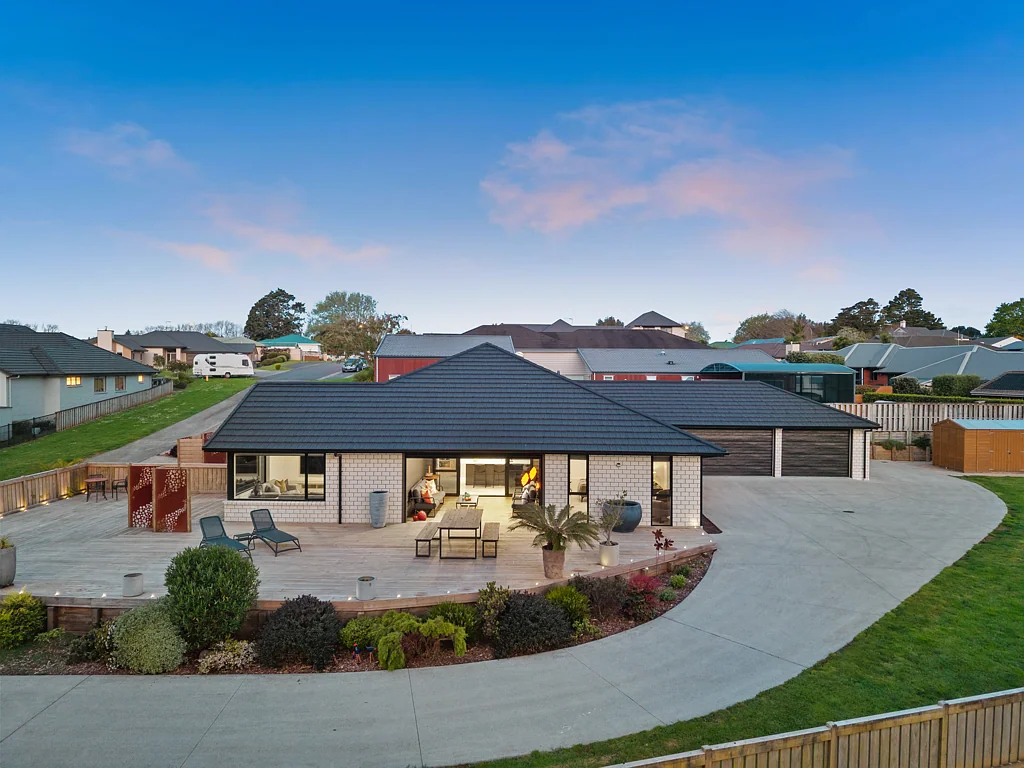 11 Meadowbrook Place, Buckland, Franklin District, Auckland