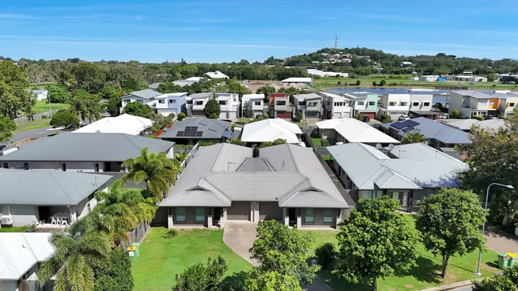 1&2/46 Superior Boulevard, Andergrove, QLD 4740