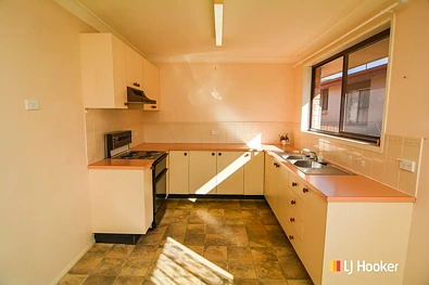 37 Chifley Road, Lithgow, NSW 2790, 3 phòng ngủ, 1 phòng tắm, House