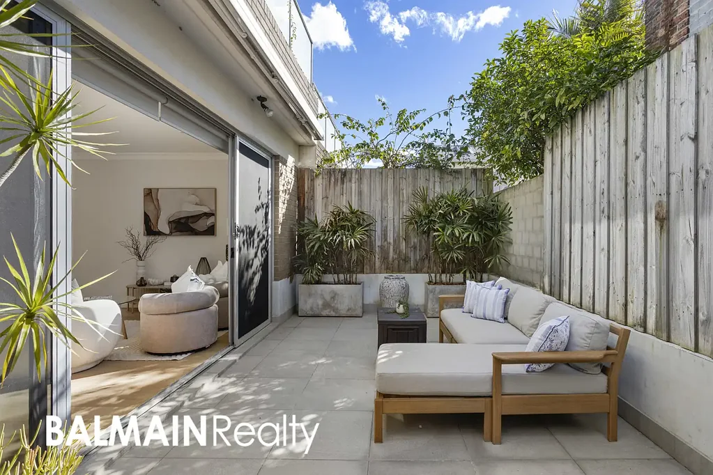 Rozelle 1Habitaciones Sun-Bathed Garden Apartment in a Boutique Block of 10 Positioned in a Prime Village Setting