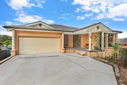 251 CYGNET DR, Berkeley Vale