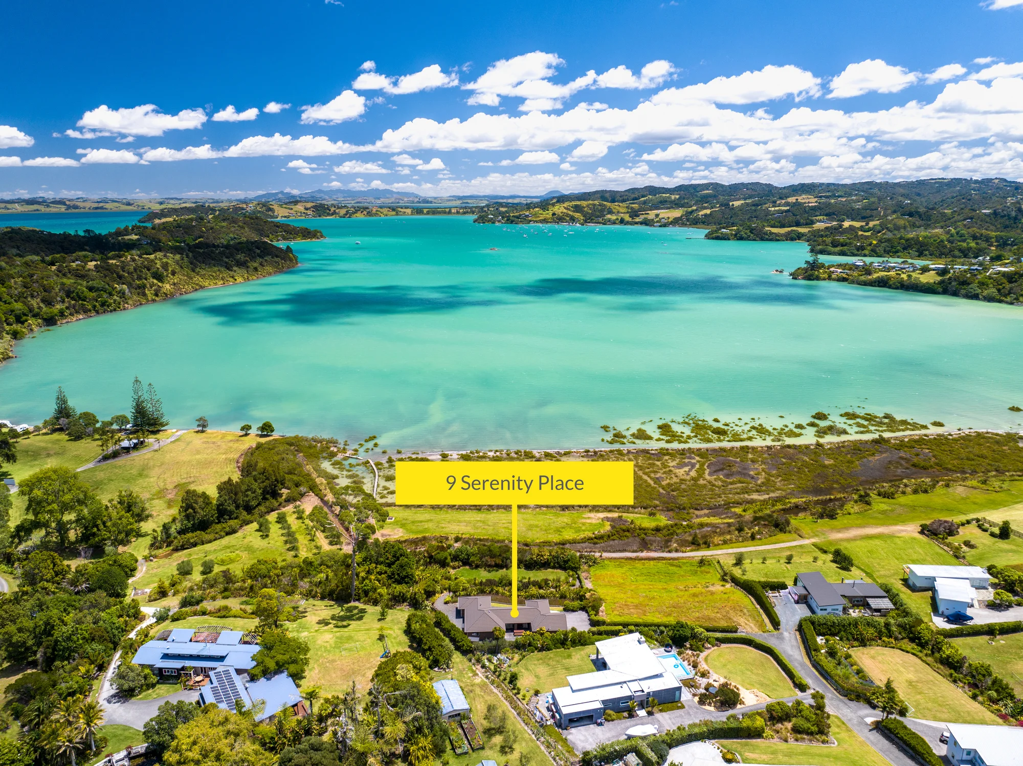 Parua Bay 4 Slaapkamer Waterfront Serenity